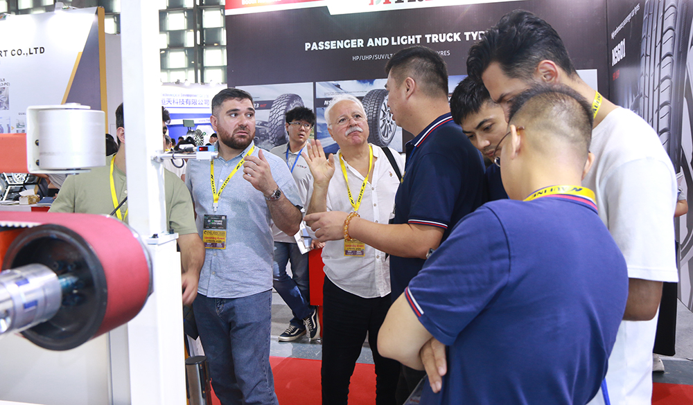 杭州ezweb轮胎轮毂展会现场